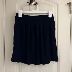 Navy blue skirt with pockets